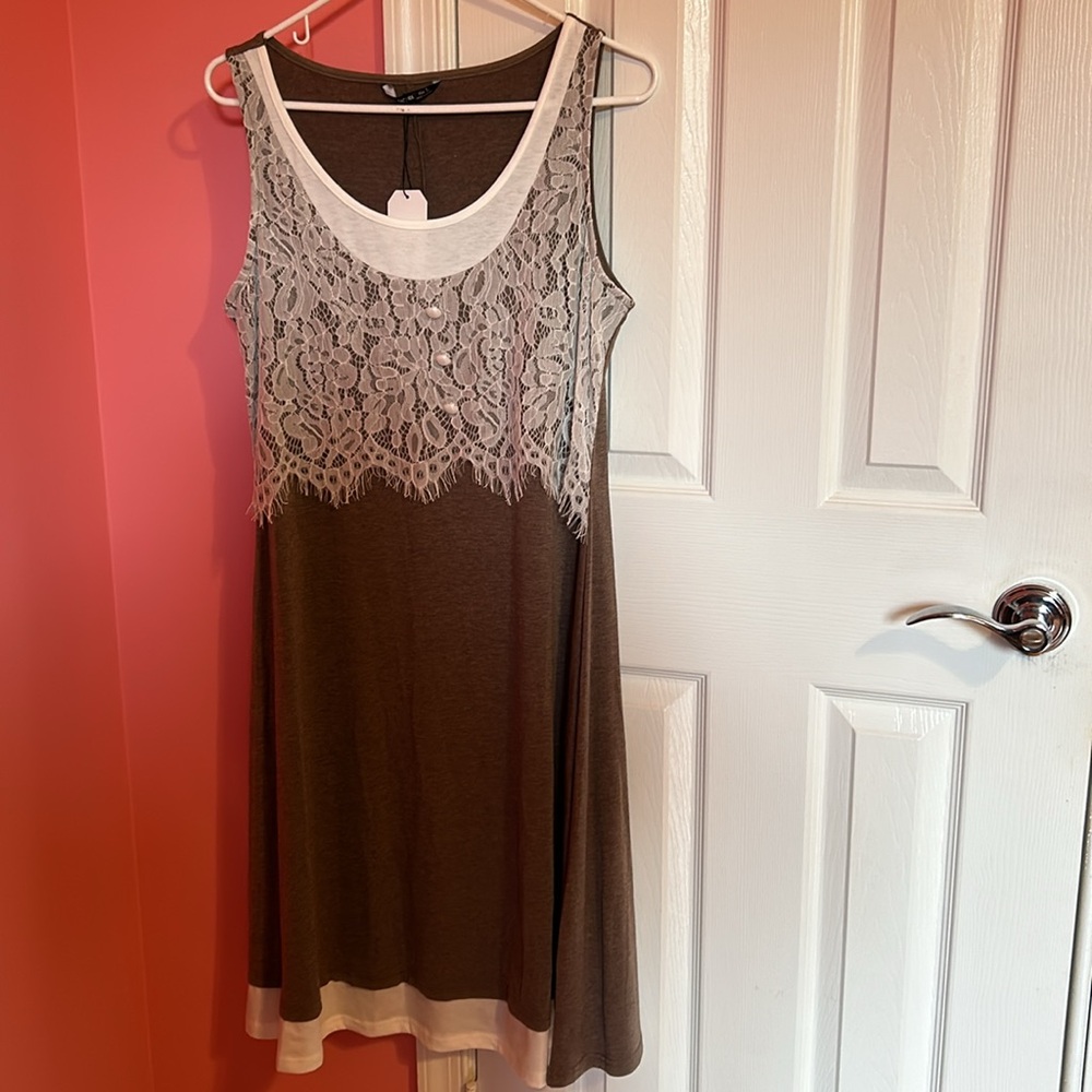 NWT Noracora Women’s Brown and White Lace Tank Midi Dress L